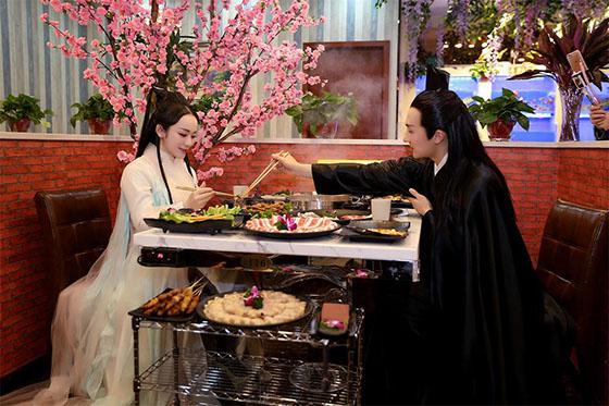 【beat365官网】日本惊现《使命召唤:二战》奇葩海报 脑洞甚大(图2) beat365官网