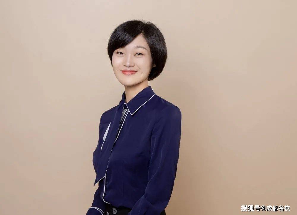 全国一等奖!第九届全国初中语文教师教学基本功大赛 玉林中学卢书倩赢了!:beat365官网(图13)
全国一等奖!第九届全国初中语文教师教学基本功大赛 玉林中学卢书倩赢了!:beat365官网(图13)