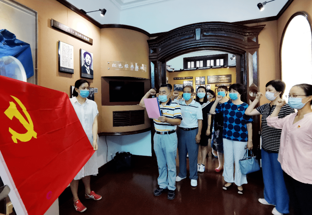 beat365官网-
在“编辑部”里的一次“初心对话”(图2)